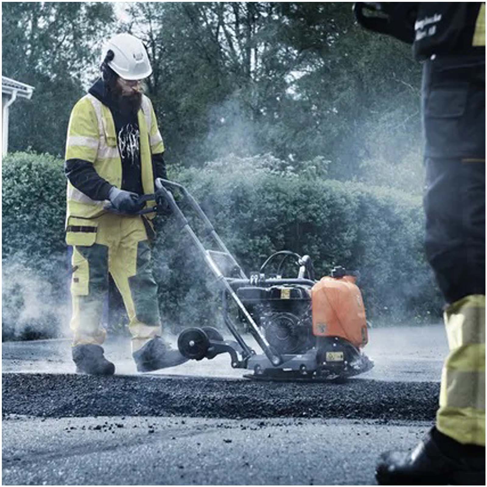 Piastra Vibrante Compattatore HUSQVARNA Vibrocostipatore a Benzina Motore Honda GX160 Piastra 420mm Serie LF 75 LAT - immagine 7